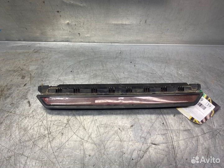 Фонарь задний (стоп сигнал) Volkswagen Passat B5 1