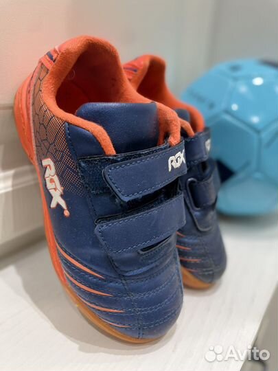 Футбольные бутсы 28 размер