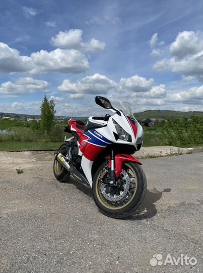 Honda cbr1000rr/ra 2014 abs