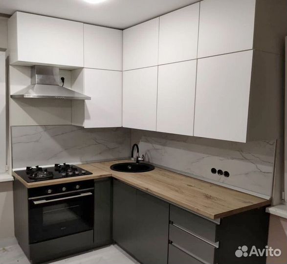 Кухонный гарнитур угловой