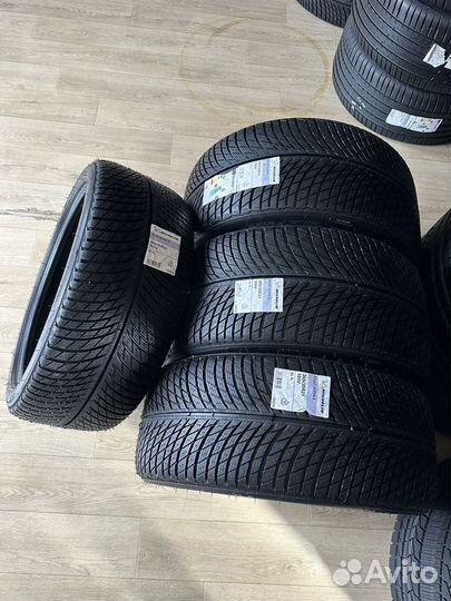 Michelin Pilot Alpin 5 305/30 R21 и 265/35 R21 104V