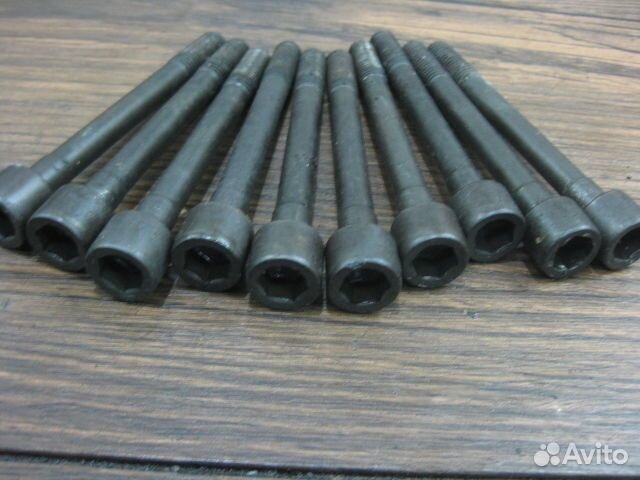 Болт головки блока Nissan Primera P10 (1990–1996)