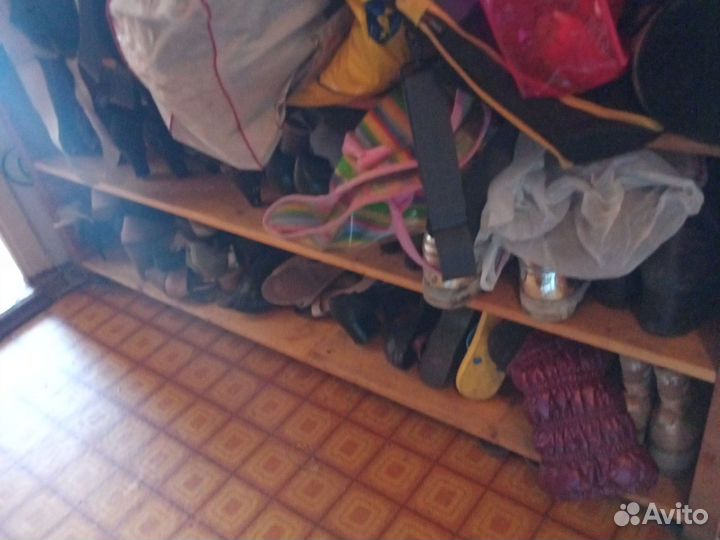 Стеллаж из натурального дерева