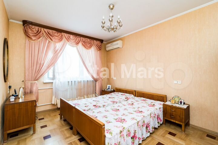5-к. квартира, 120 м², 5/17 эт.