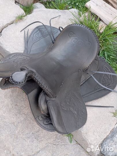 Седло для лошади