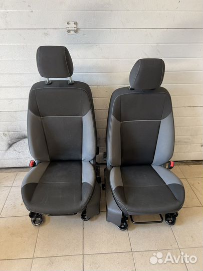 Сиденья комплект форд фокус 3