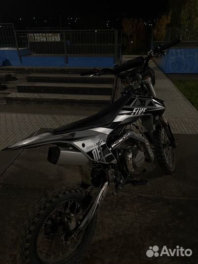 Regulmoto five 125