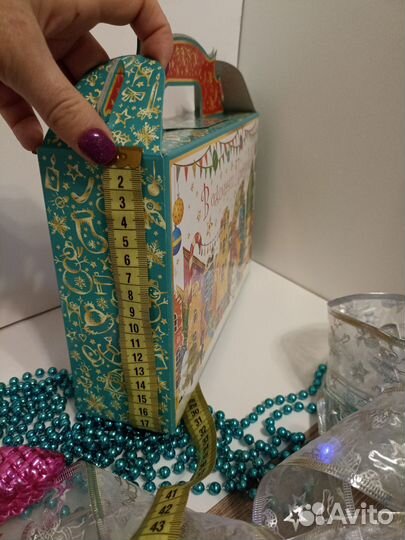 Коробка новогодняя