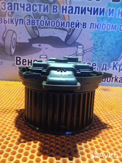 Моторчик отопителя Mercedes-Benz GL-класс