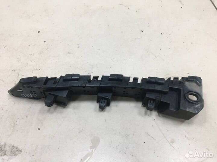 Кронштейн переднего бампера правый Subaru XV