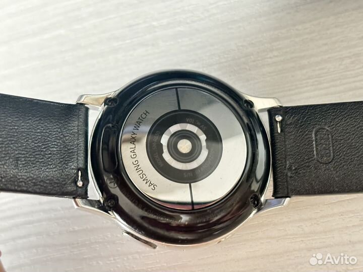 Часы samsung galaxy watch active 2
