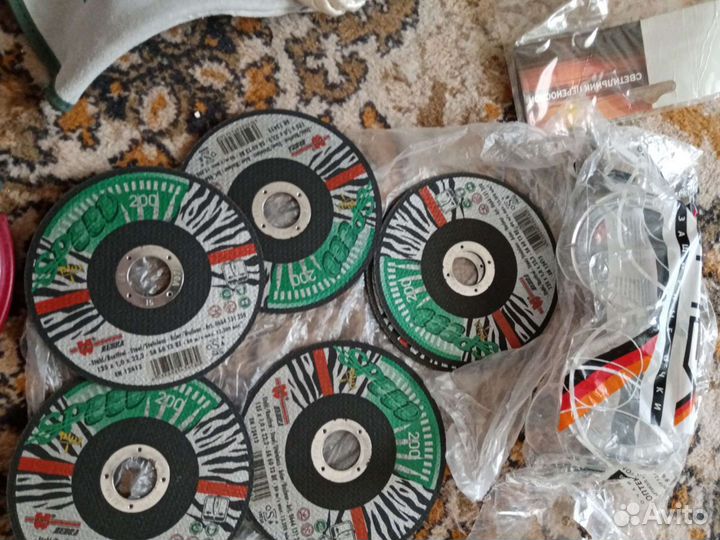 Рулетки. Перчатки краги