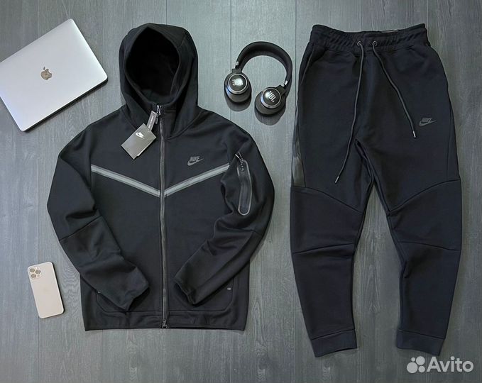 Спортивный костюм Nike