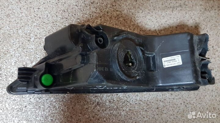 Левая противотуманная фара volkswagen tiguan 2