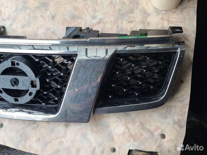 Решетка радиатора nissan 10 trail t31