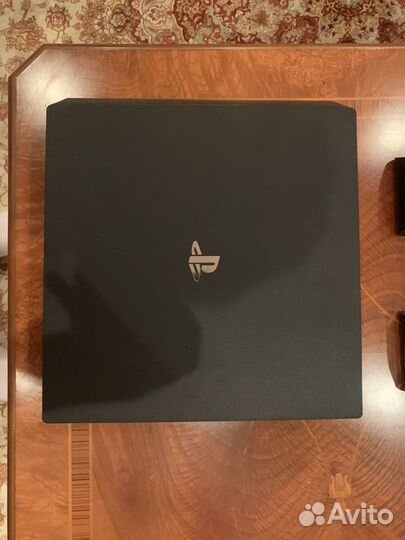 Sony PS4 pro 1tb