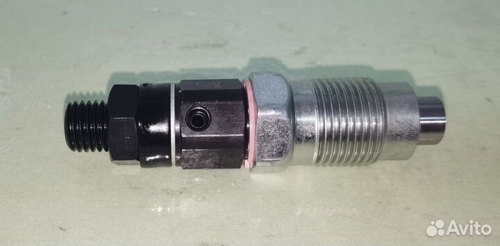 Форсунка топливная 2LT 2LTE cresta 23600-59155