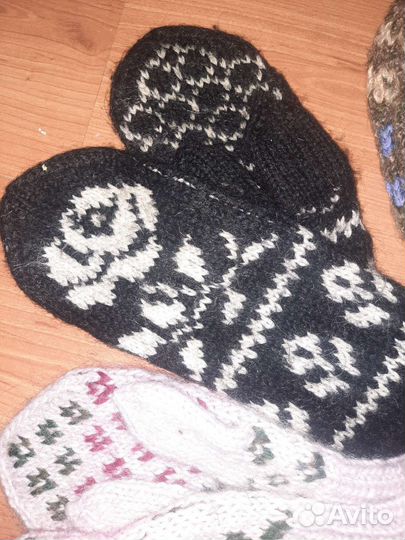 Шерстяные варежки