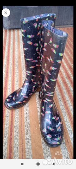 Резиновые сапоги