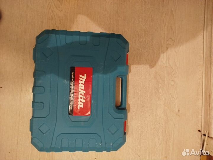 Перфоратор makita