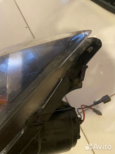 Фара правая на мазду 3 бк, аксела
