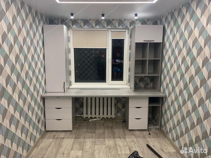 Рабочая зона у окна