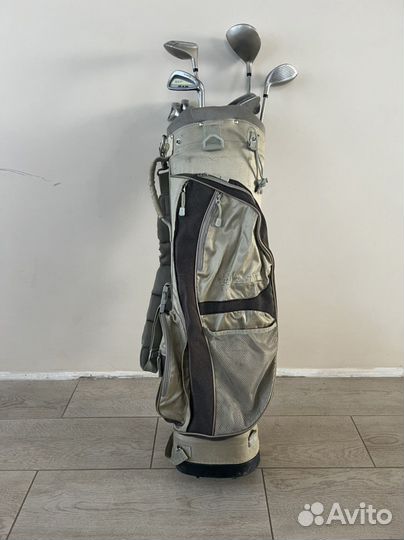 Комплект клюшек для гольфа golf