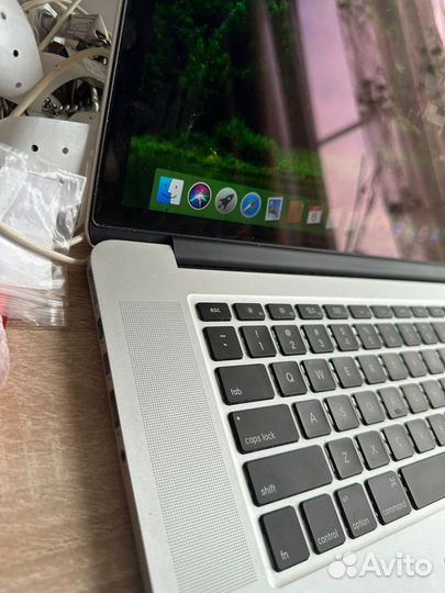 Идеальный MacbookPro 15 2015, A1398, 200 циклов