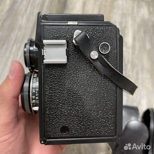 Плёночный фотоаппарат любитель 166