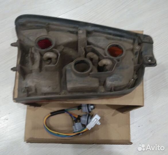 Задний стоп сигнал Toyota corolla unversal