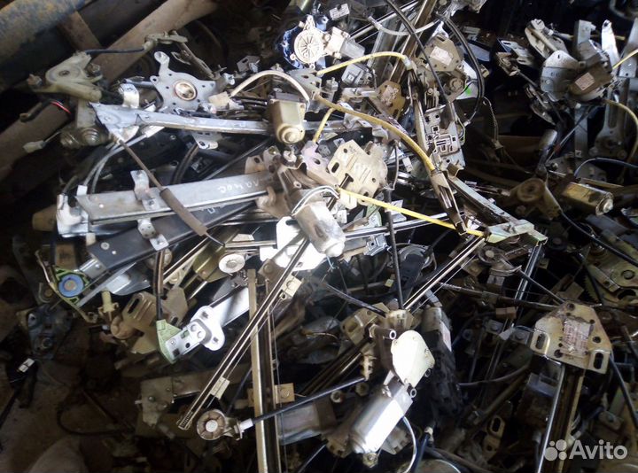 Стеклоподъемники электро и механические. в нал