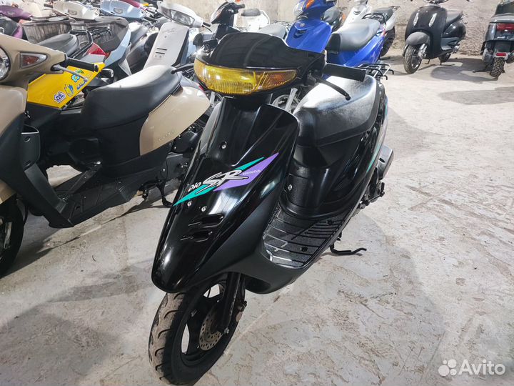 Хонда Дио AF 28 SR с контейнера Япония Гарантия