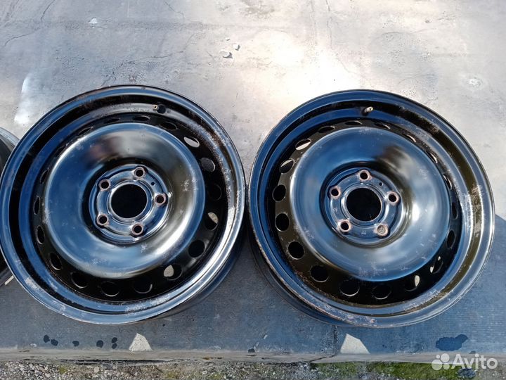 Диски штампыr16 на Nissan qashqai Renault duster