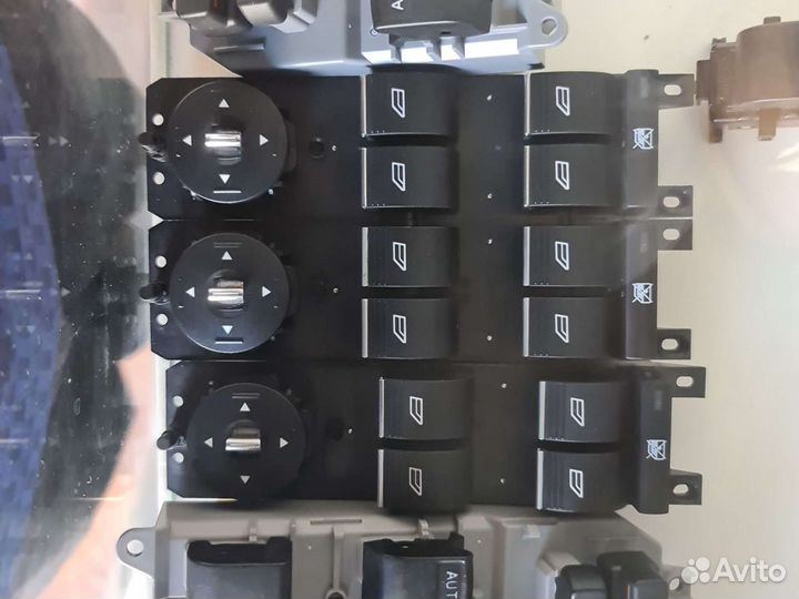 Блок (кнопки) стеклоподъемника форд фокус 3