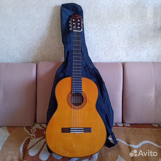 Классическая гитара бу