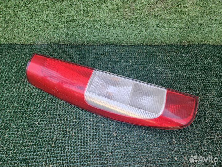 Фонарь задний левый Mercedes-Benz Viano 639.813 M