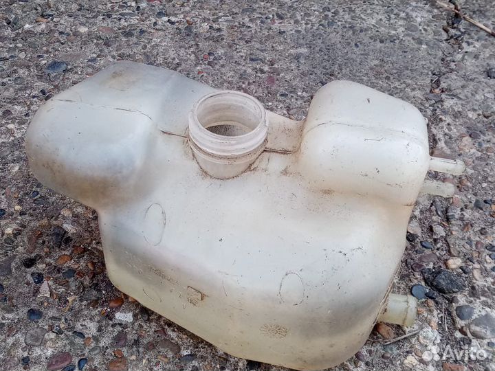 Бачок охлаждающей жидкости ваз 2112