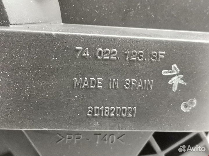 Моторчик печки для Volkswagen Passat 5 8D1820021B