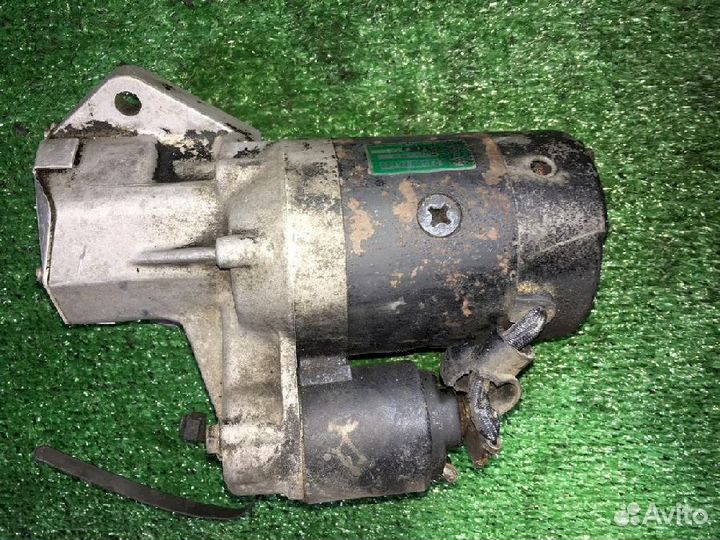 Стартер VG30E Nissan Cedric PY31 2330026V00