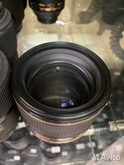 Портретный объектив Nikon AF-S 85mm f/1.4G (N)
