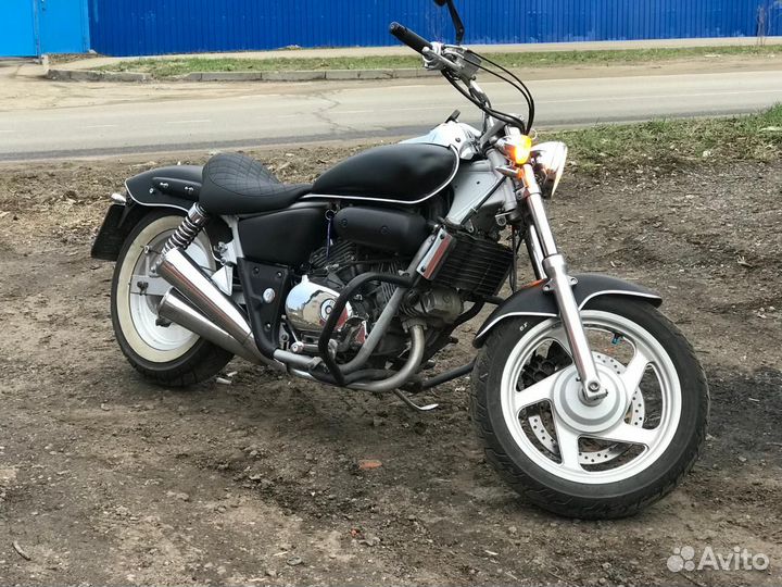 Honda Magna 250