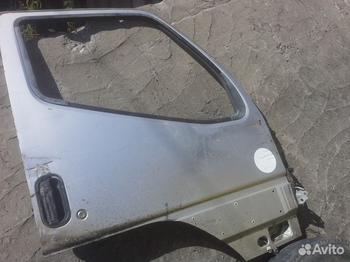 Дверь митсубиси кантер