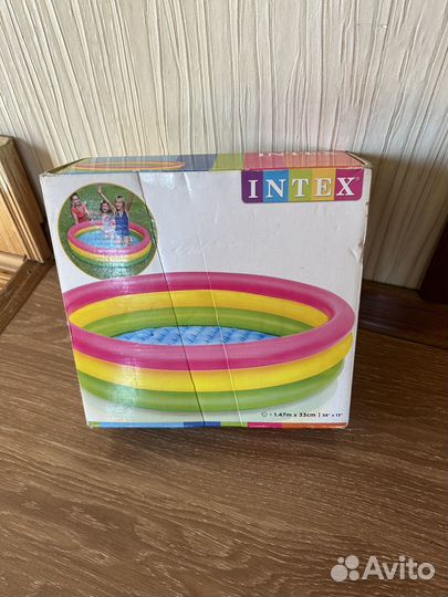 Детский надувной бассейн intex