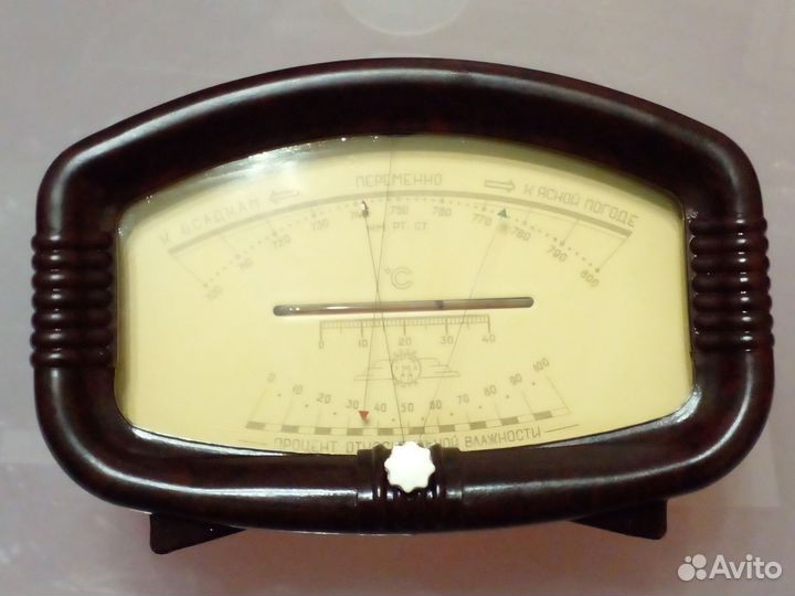 Старый телефон СССР дисковый