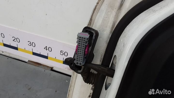 Дверь передняя правая Opel Astra J (2009-2017)