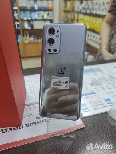 OnePlus 9 Pro, 8/128 ГБ
