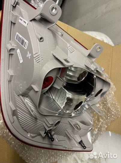 Фонарь задний левый skoda rapid