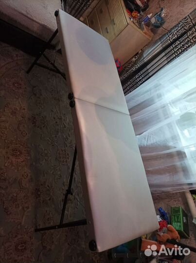 Кушетка для наращивания ресниц