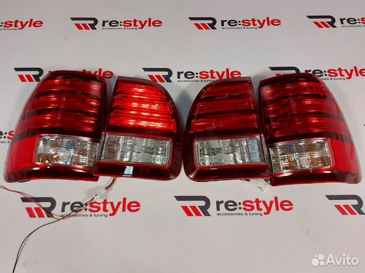 Фонари задние Toyota Land Cruiser Cygnus D1946