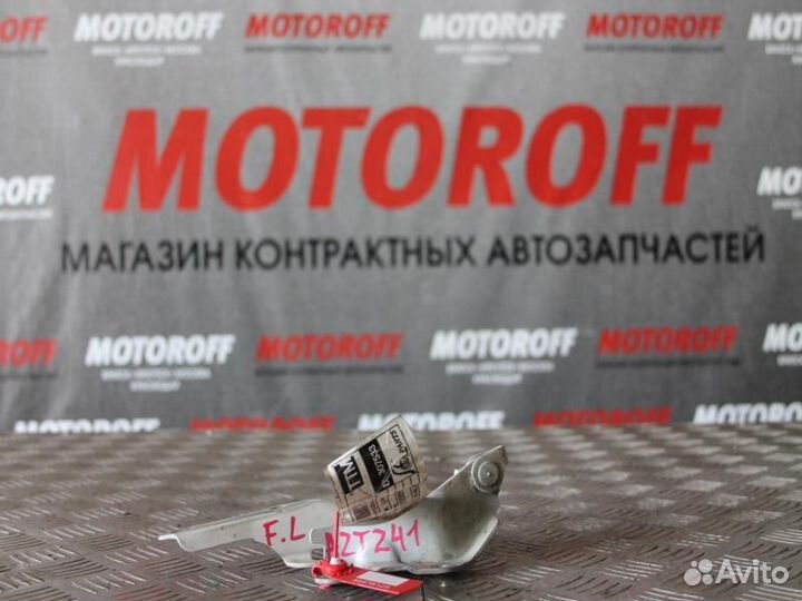 Шарнир капота Тойота Калдина ZZT241 левый А423